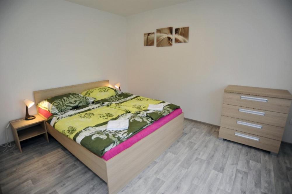 Apartman Zuzka Есеник Экстерьер фото