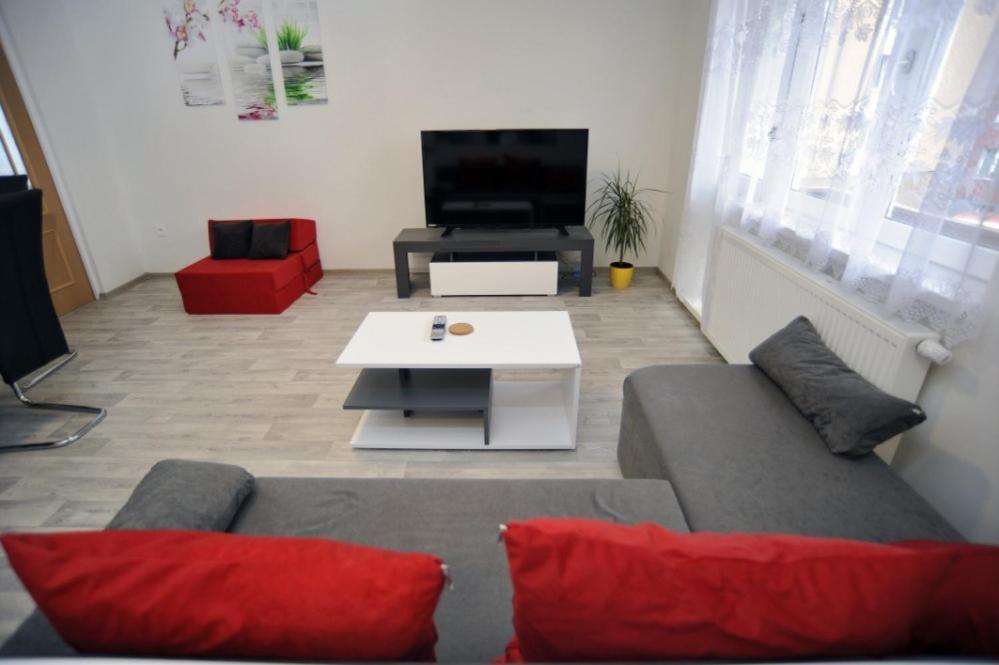 Apartman Zuzka Есеник Экстерьер фото